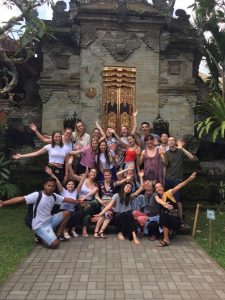 IVI volunteers in bali having a fun time!