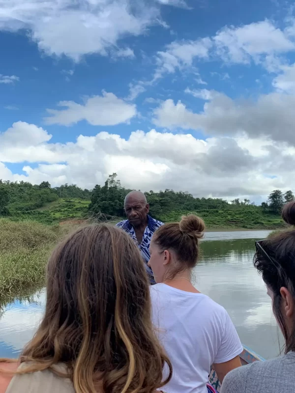 taking-a-canue-ride-in-fiji