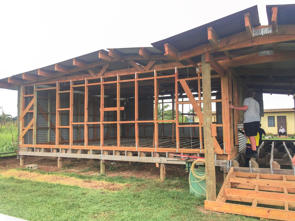 IVI volunteer at Fiji remote building project