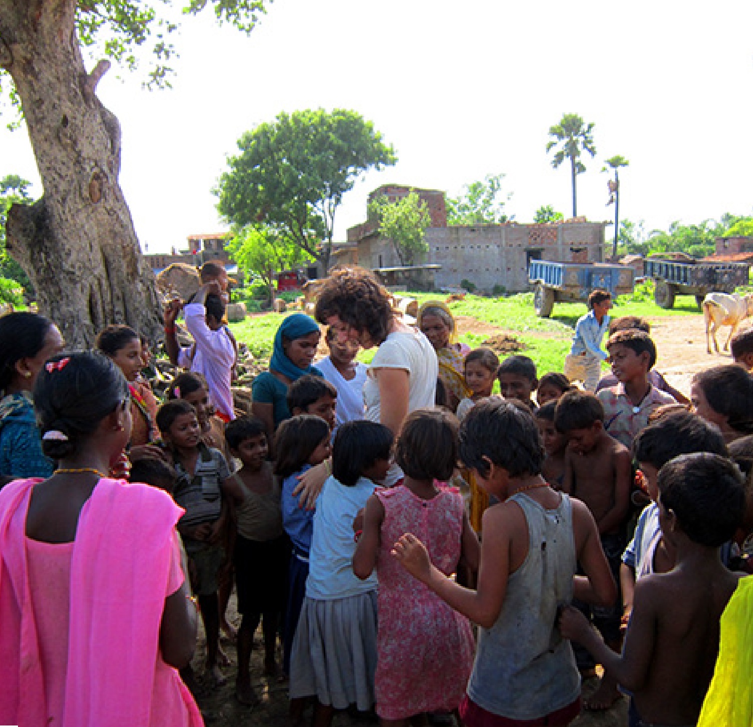 greeted by kids in Bodhgaya