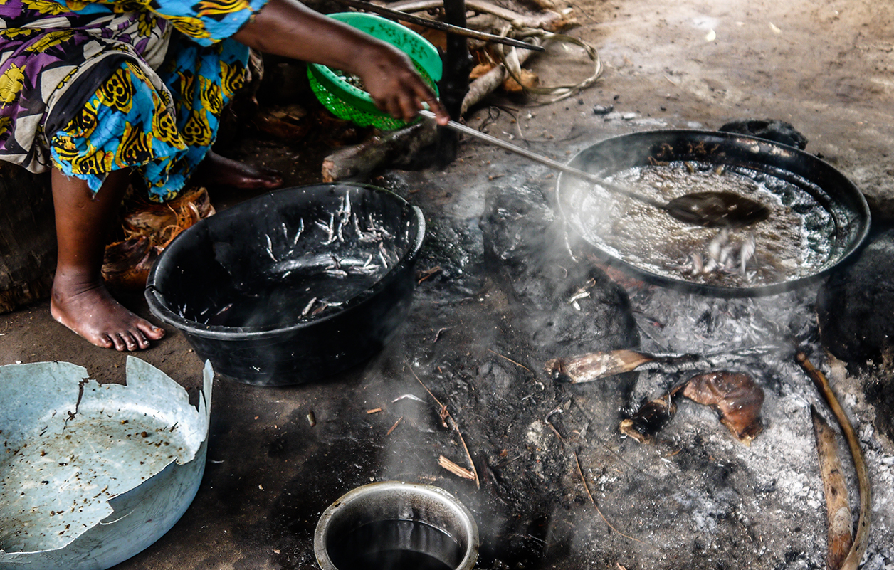 Cooking on open fire