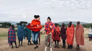 girls-jumping-with-group-of-Maasai-men