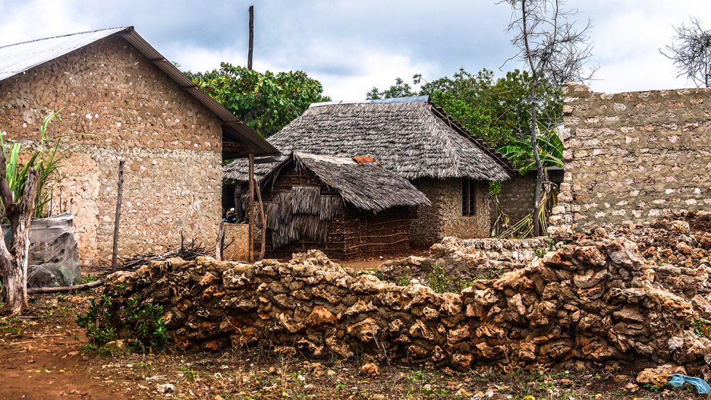 huts in Kenyan village