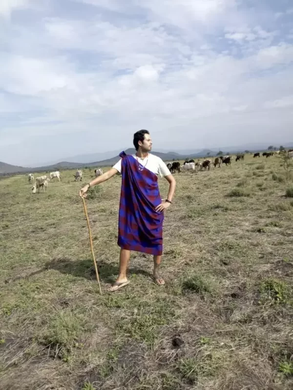 Maasai-tradional-outfit