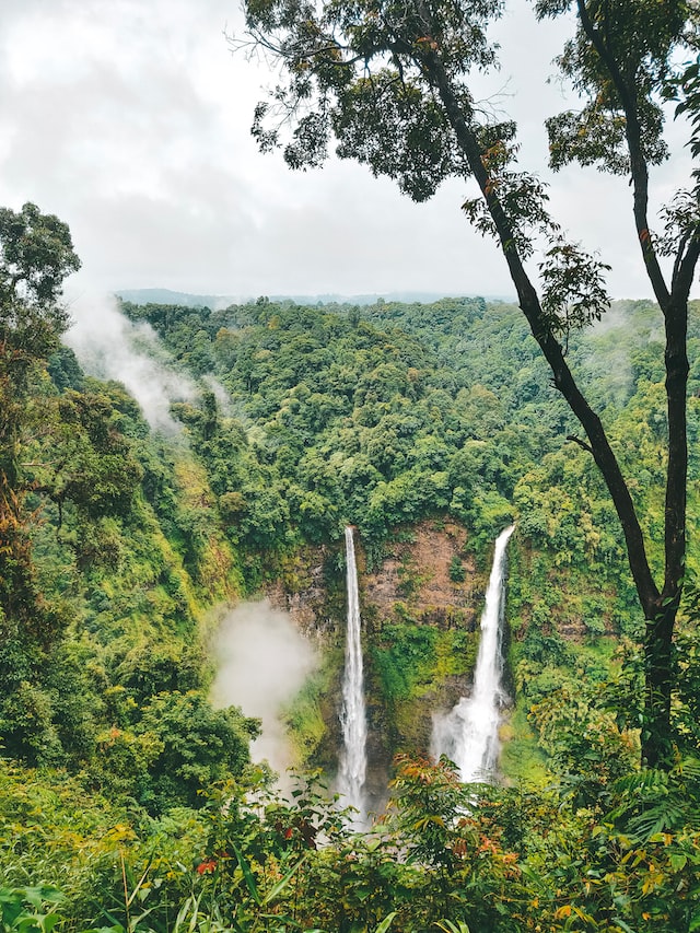 laos waterfalls