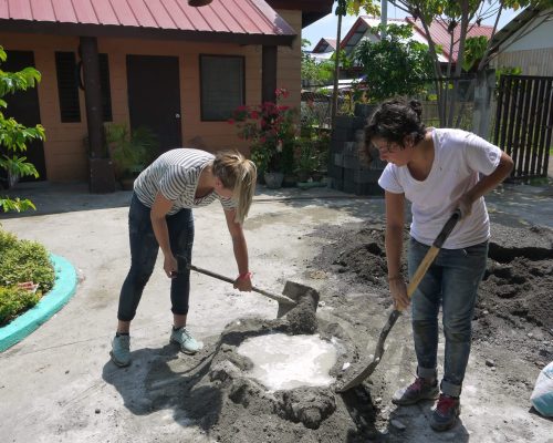 construction volunteers IVI