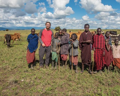 _Group photo with Maasai people (7)