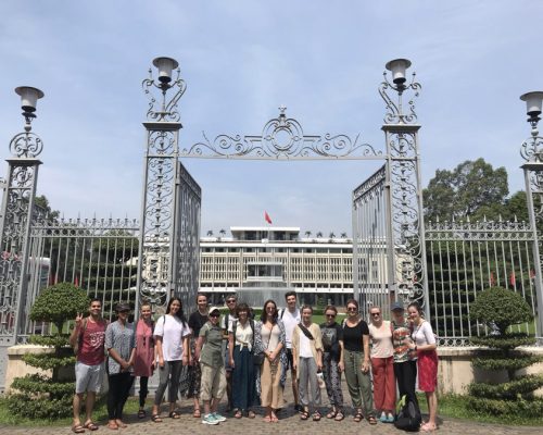 Independence Palace - Group photo (1)