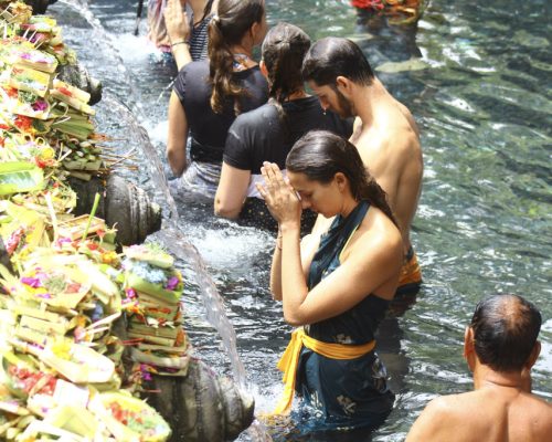 bathing in the holy temple water