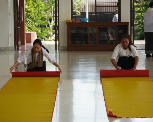 buddhist monasteries placements for travelers