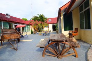 communal areas for volunteers to mingle and talk