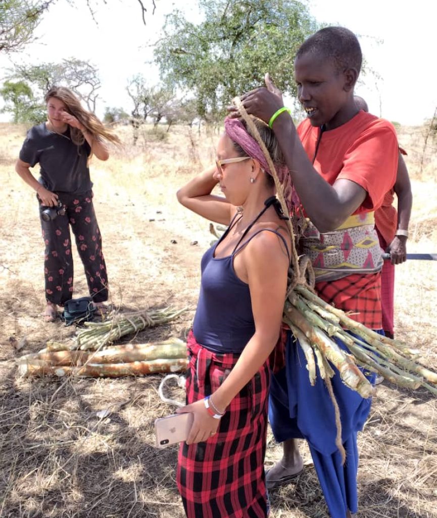 IVI volunteer with Maasai man in Tanzania