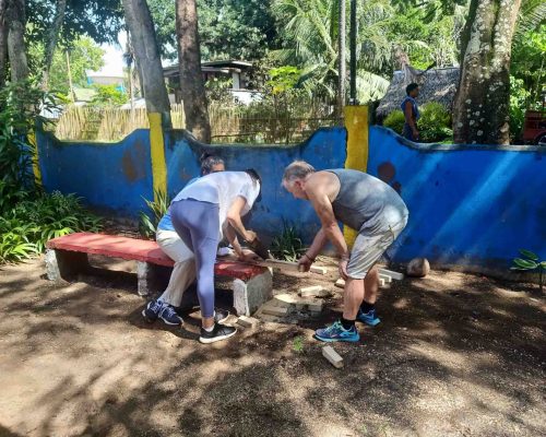 digging in el nido