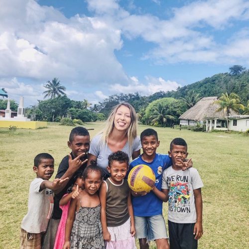 fiji volunteering sports and english teaching program with IVI