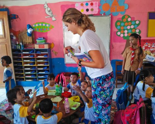 kindy teaching lovina