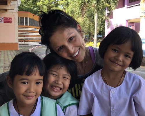 lucy with some thai children on placement in Singburi