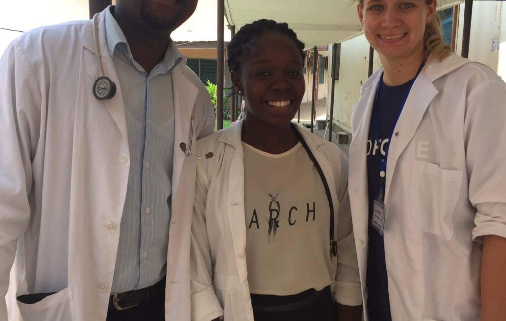 medical volunteers in Ghana