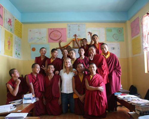 experience new cultures buddhism volunteering