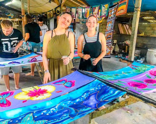 painting at workshop in Bali